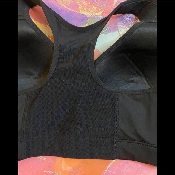 MTA Sport Black Zip Front Sports Bra - Picture 9 of 10